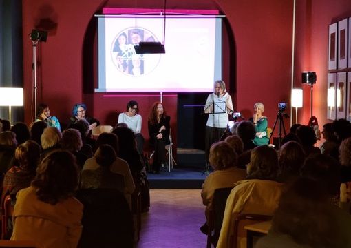 Giovedì 7 novembre a FlashBack ultimo incontro del 2024 di Donne20/80+