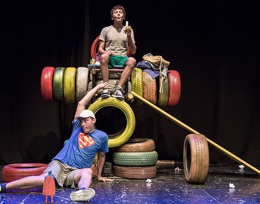Lo spettacolo &quot;Fratelli in fuga&quot; in scena stasera a Moncalieri per Storie cucite a mano