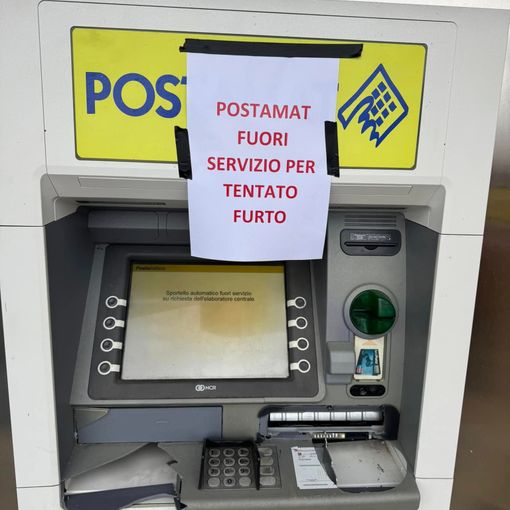 I ladri hanno provato a far esplodere il postamat