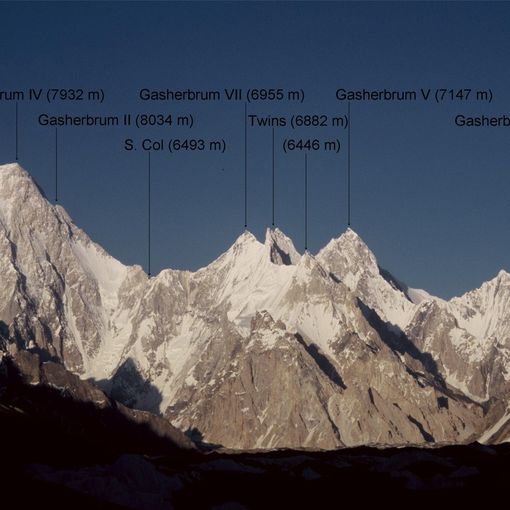 Alpinista ferito in Pakistan recuperato all'alba da un elicottero, in volo verso Skardu