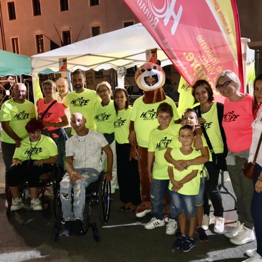 podisti di una corsa benefica