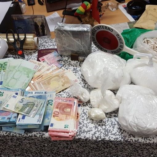 Torino, due albanesi in manette per droga: sequestrati 4 chili di cocaina purissima per il valore di un milione di euro