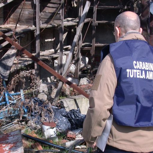 Torrazza Piemonte, i carabinieri ritrovano tonnellate di rifiuti non smaltiti