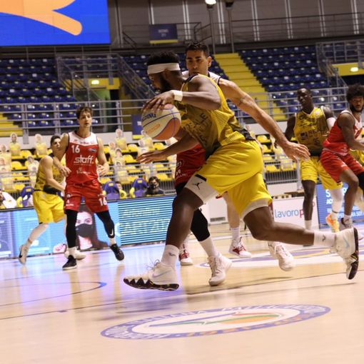 La Reale Mutua Basket Torino cerca riscatto contro Milano. Cavina &quot;Presenza di Clark da valutare&quot;