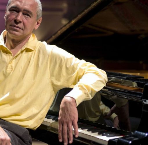 Torna all’Unione Musicale il leggendario pianista croato Ivo Pogorelich