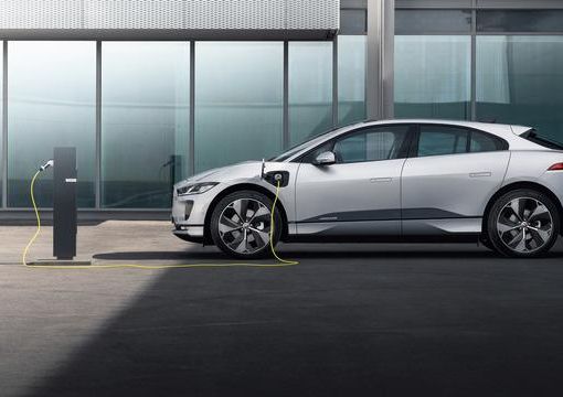 Jaguar I-Pace: ancora più intelligente, più connessa e più rapida nella ricarica