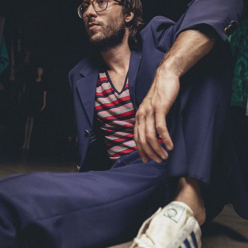 Sassy Goose di John Bringwolves: un viaggio tra la musica e le arti visive in 9 tappe