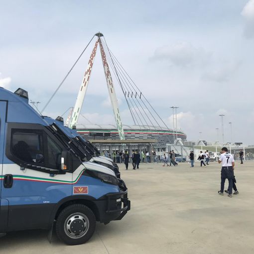 Juventus-Spal, fermati 10 tifosi con maglie dei gruppi ultras di &quot;Last Banner&quot;