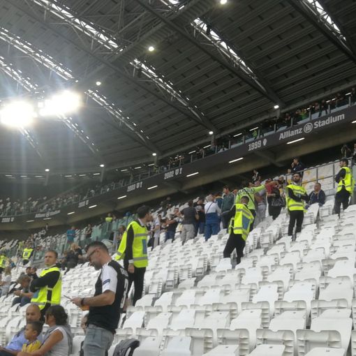 Juventus-Verona, il pre partita fila liscio in un clima surreale: nessuno striscione in curva