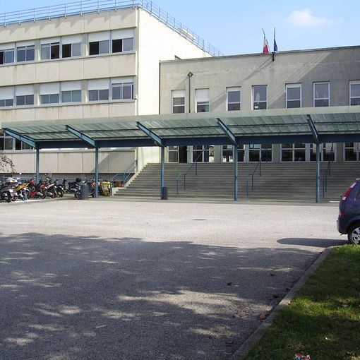 Liceo Monti di Chieri, presto gli interventi per ovviare alle infiltrazioni d'acqua