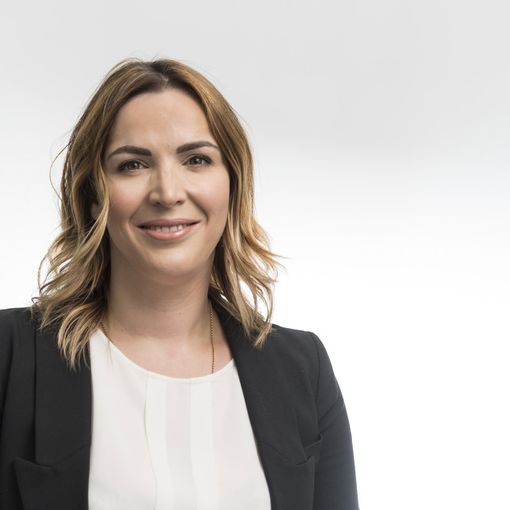 Linda Genre, candidata sindaco di Alpignano, al lavoro sul primo punto del programma: viabilità e ponti