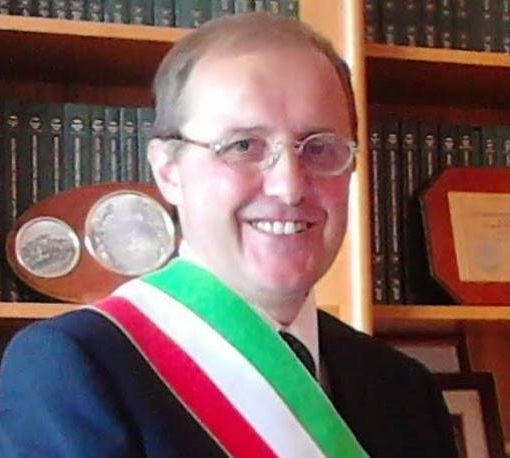 Il sindaco di None Enzo Garrone