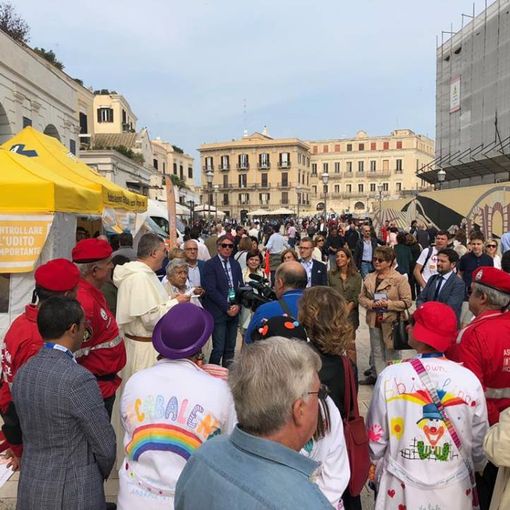 Nonno Ascoltami!: boom di presenze e controlli in piazza