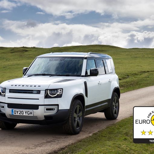 La nuova Land Rover Defender 110 ottiene le cinque stelle Euro Ncap