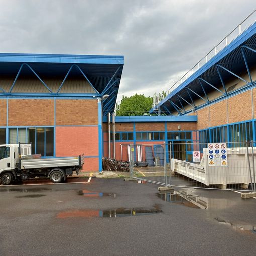Cantiere in un istituto scolastico di Ivrea