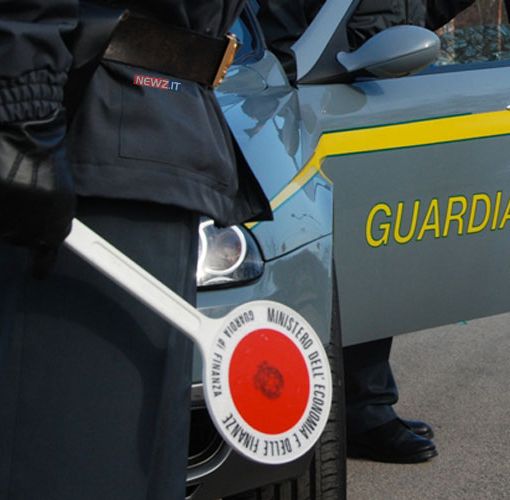 Pensionato 60enne vendeva viagra di contrabbando su Internet: rischia 5 anni di carcere