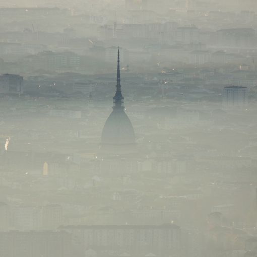 Nel weekend alta pressione e temperature miti su Torino e provincia, nebbie in pianura