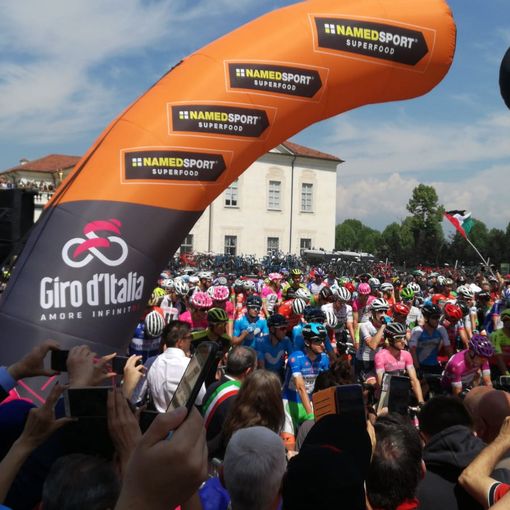 Ecco il chilometro zero: Venaria ha salutato il Giro e i suoi campioni (VIDEO E FOTO GALLERY)