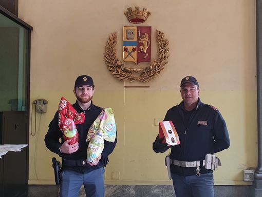 Oltre 1500 uova donate ai figli del personale della Questura di Torino
