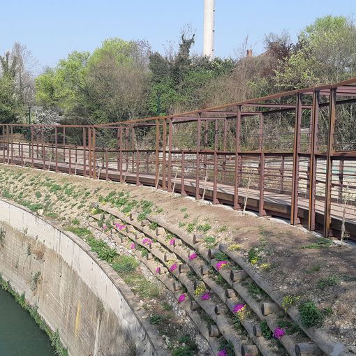 ciclopista pedonale sulla Dora