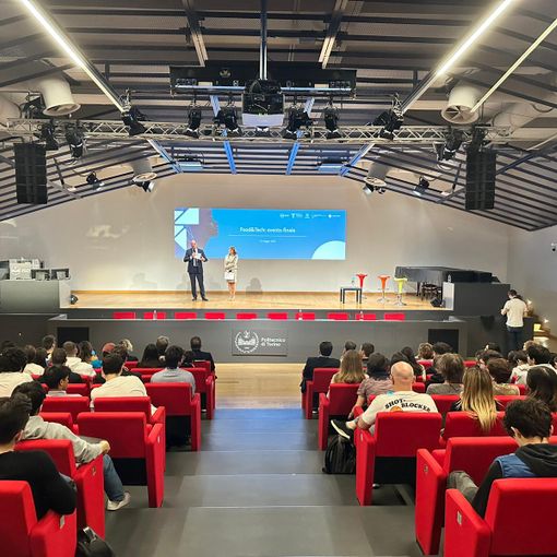 Food &amp; Tech: il Gusto accompagna gli studenti alle sfide con tecnologia, cibo e giornalismo [FOTO e VIDEO]