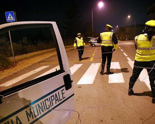 Notte di controlli della Polizia Municipale a Torino