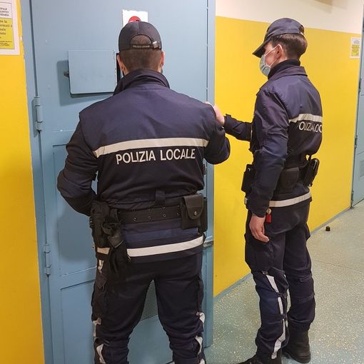 Agenti della polizia municipale