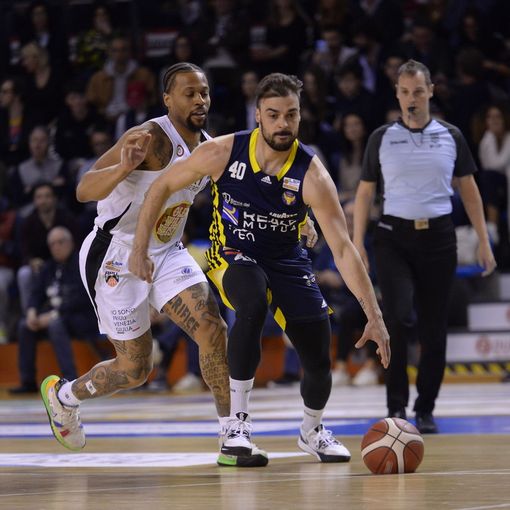 Reale Mutua contro Udine in campo