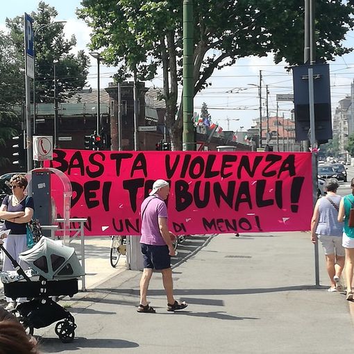 Presidio femminista sotto il Tribunale