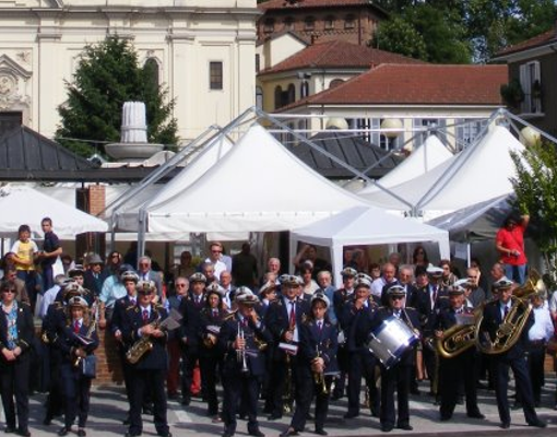 Torna la sagra dell'asparago di Santena e la festa raddoppia