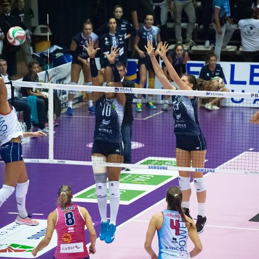 La Reale Mutua Fenera Chieri ’76 cede 1 a 3 a Scandicci, contro una delle corazzate del campionato