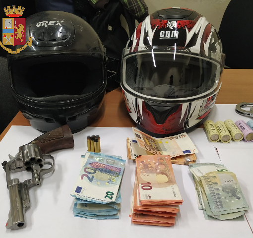 Operazione supermercati sicuri, arrestati dalla Polizia tre rapinatori (VIDEO)