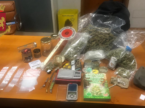 Controlli nei locali di San Salvario, sequestrato quasi un chilo di droga