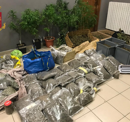 Altro che &quot;marijuana legale&quot;, sgominata la banda che riforniva di droga San Salvario: 7 arresti [FOTO e VIDEO]