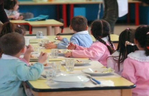 Panino da casa in mensa solo con le autorizzazione sanitarie: il Comune scrive ai dirigenti