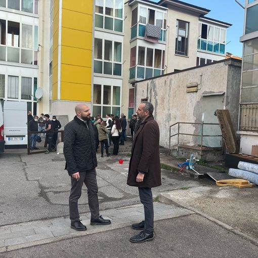 Sgomberati i clan di nomadi dalle case popolari di corso Agnelli