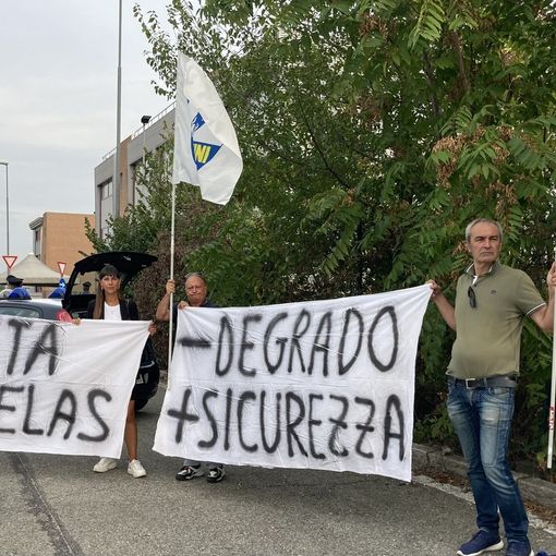sit-in lega a collegno