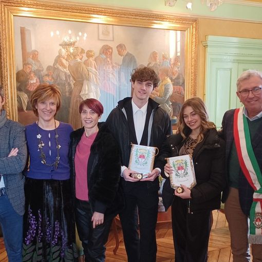 Sophia Berto e Nikita Perotti in Municipio