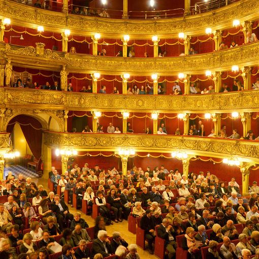 Sul palco del Carignano il Cyrano a sostegno del Centro Trapianti delle Molinette