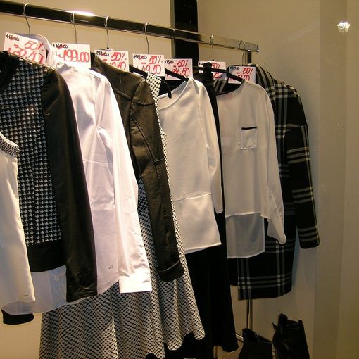 Ultime settimane di saldi a Torino: 4 must have per l'inverno