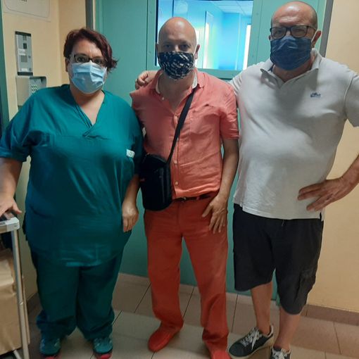 I taxisti torinesi donano 1500 mascherine alle Molinette