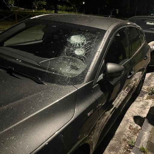 Vergognoso raid vandalico a due passi dal giardino Maiocco Vergognoso raid vandalico a due passi dal giardino Maiocco