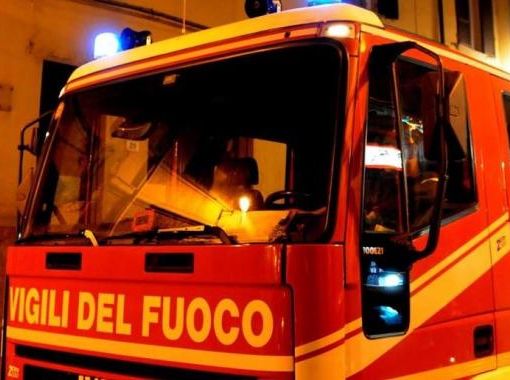 Incendio all'ex zoo del Parco Michelotti: forse un dormitorio abusivo