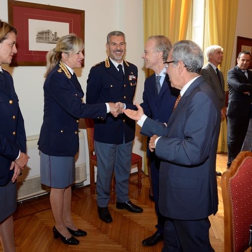 Il Prefetto Renato Saccone in visita in Questura