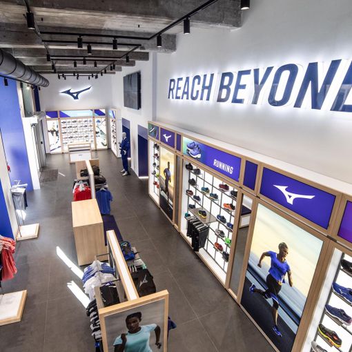 Mizuno tra sport e moda: apre a Torino il primo flagship europeo del marchio giapponese