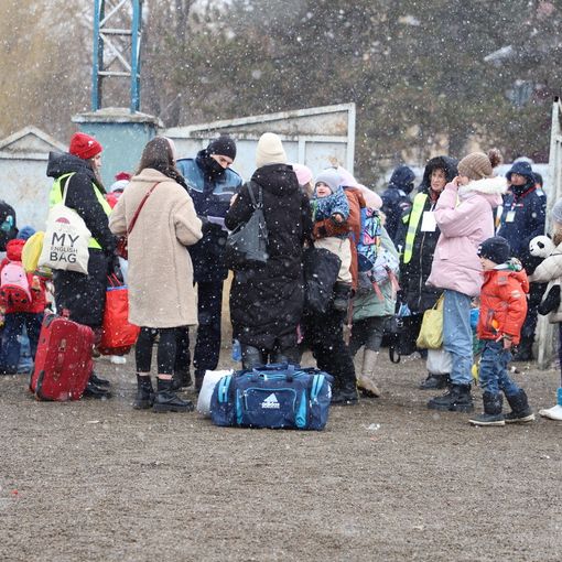 I volontari di ACMOS da Torino all'Ucraina: ogni mese una carovana verso Mykolaïv per portare aiuti alla popolazione