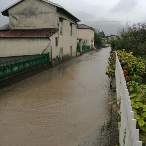 Bussoleno, il maltempo crea problemi in via San Lorenzo