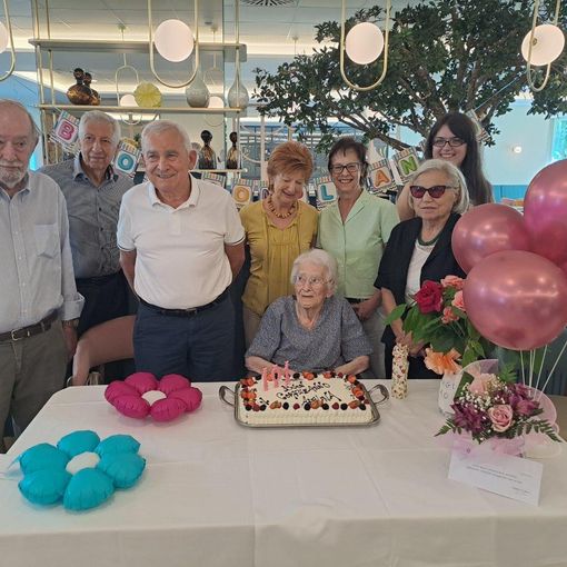 La signora Adelina spegne 101 candeline: gli auguri giunti anche dal sindaco di Torino