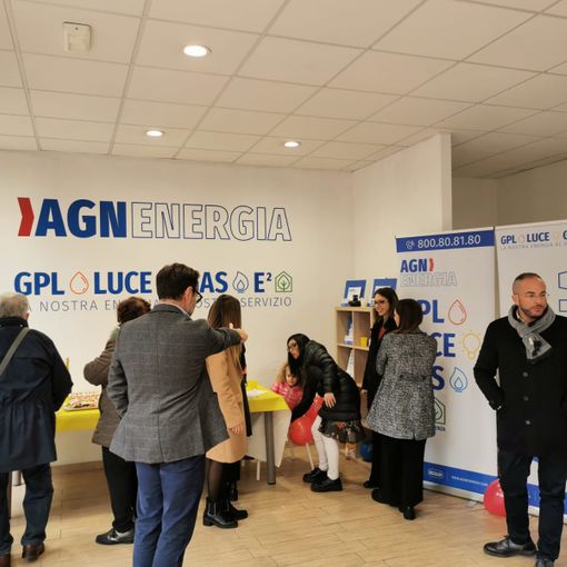 A Nichelino inaugurato uno store a brand AGN ENERGIA: &quot;Offriamo soluzioni energetiche per famiglie e attività commerciali&quot;