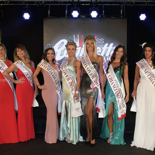 Miss Reginetta Over è Loredana Semerario, professoressa di lingue di Torino